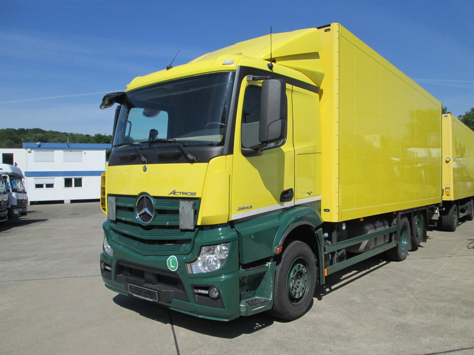 ACTROS 2542 L ISOLIER-Koffer 7,2m LBW 1,5 TO.